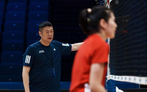 九游官网-历史首败捷克，女排教练赵勇：年轻选手欠缺大赛硬仗历练